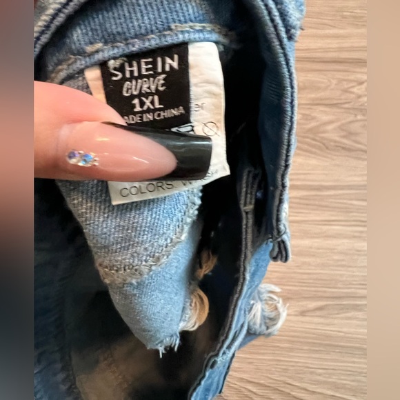 NWOT SHEIN High Waist Ripped Raw Hem Denim Shorts - Picture 8 of 8